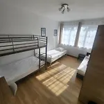 Bed & Breakfast Rooms4rest Popularna - Private For Tourists