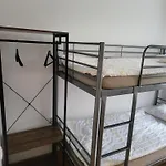 Bed & Breakfast Rooms4rest Popularna - Private For Tourists