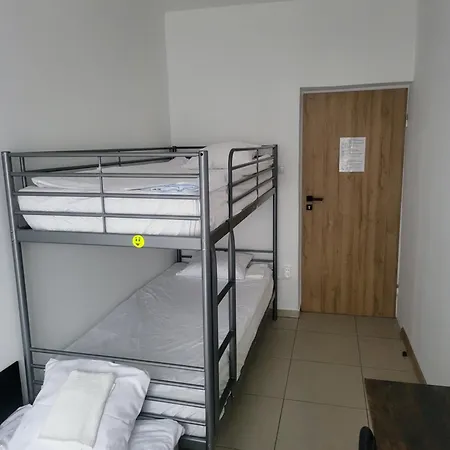 Bed & Breakfast Rooms4rest Popularna - Private For Tourists *