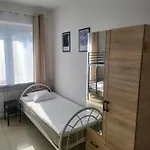 Rooms4rest Popularna - Private For Tourists 住宿加早餐酒店