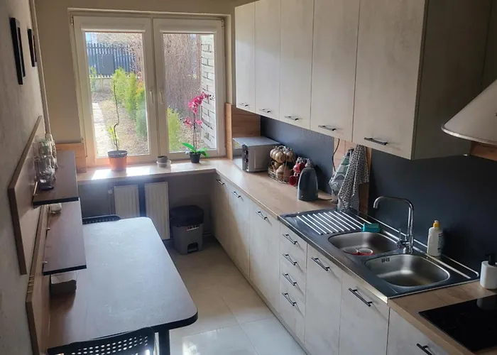 Rooms4rest Popularna - Private For Tourists Nocleg ze śniadaniem *