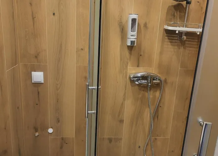 Rooms4rest Popularna - Private For Tourists Nocleg ze śniadaniem *