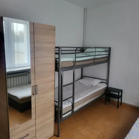 Rooms4rest Popularna - Private For Tourists Couette-café