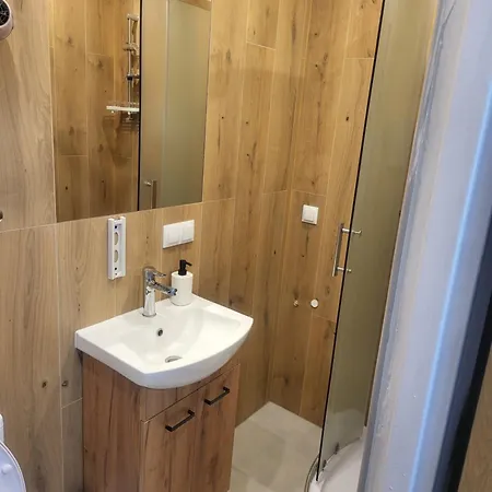 Frühstückspension Rooms4rest Popularna - Private For Tourists Warschau