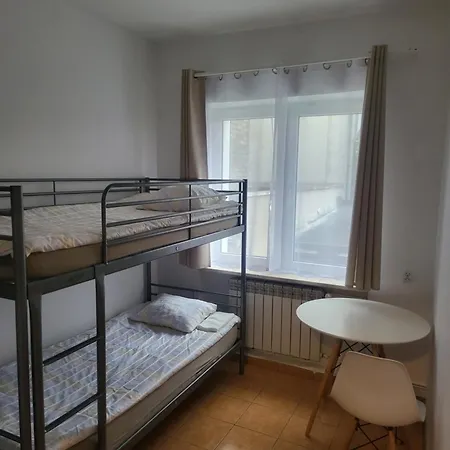 Rooms4rest Popularna - Private For Tourists Frühstückspension *